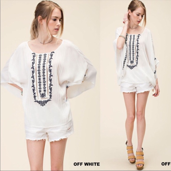 💋Embroidered Top💋 - Picture 3 of 4